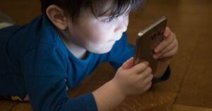 Scopri di più sull'articolo “Abitudini digitali” e interazione sociale dei nostri bambini